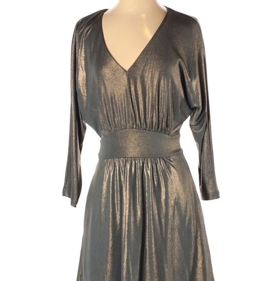 Guess Bronze Metallic V Neck Defined Waist Holiday Dress Size 2 - Picture 1 of 4